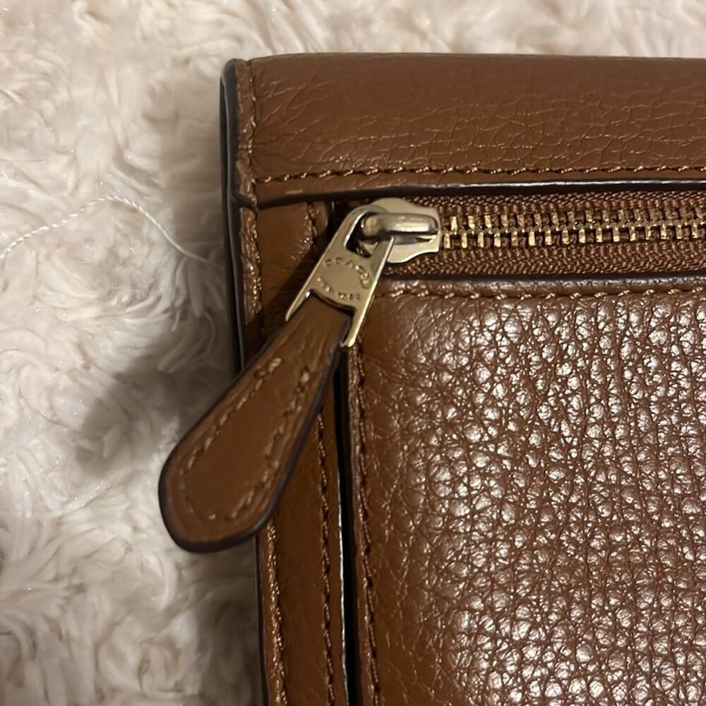 🎉COACH Wallet with checkbook holder! - Picture 8 of 9